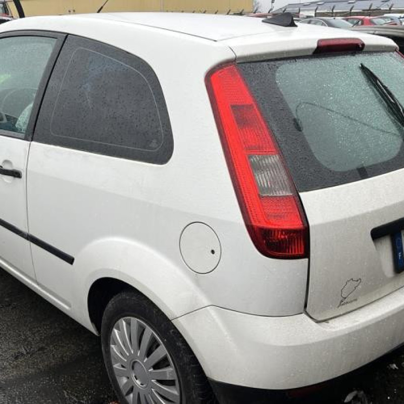 Porte avant droit FORD FIESTA 5 Photo n°12