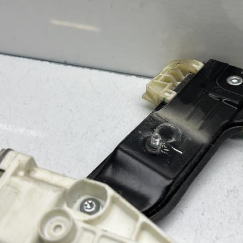 Leve vitre electrique avant droit VOLKSWAGEN CADDY 4 Photo n°5