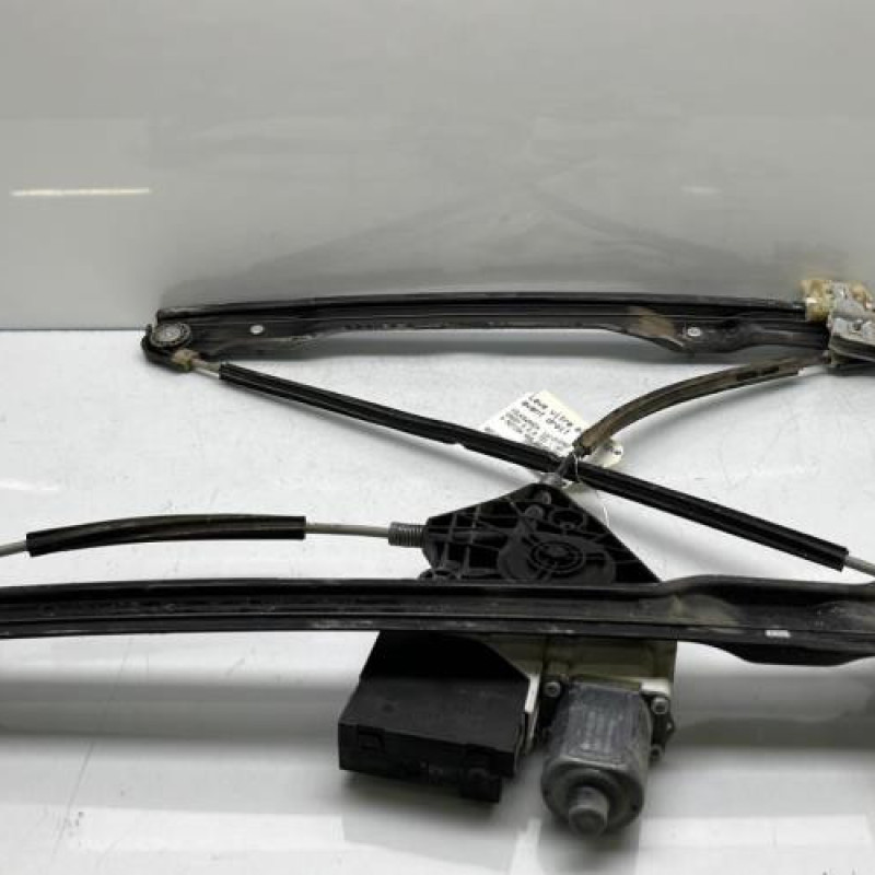Leve vitre electrique avant droit VOLKSWAGEN CADDY 4 Photo n°8