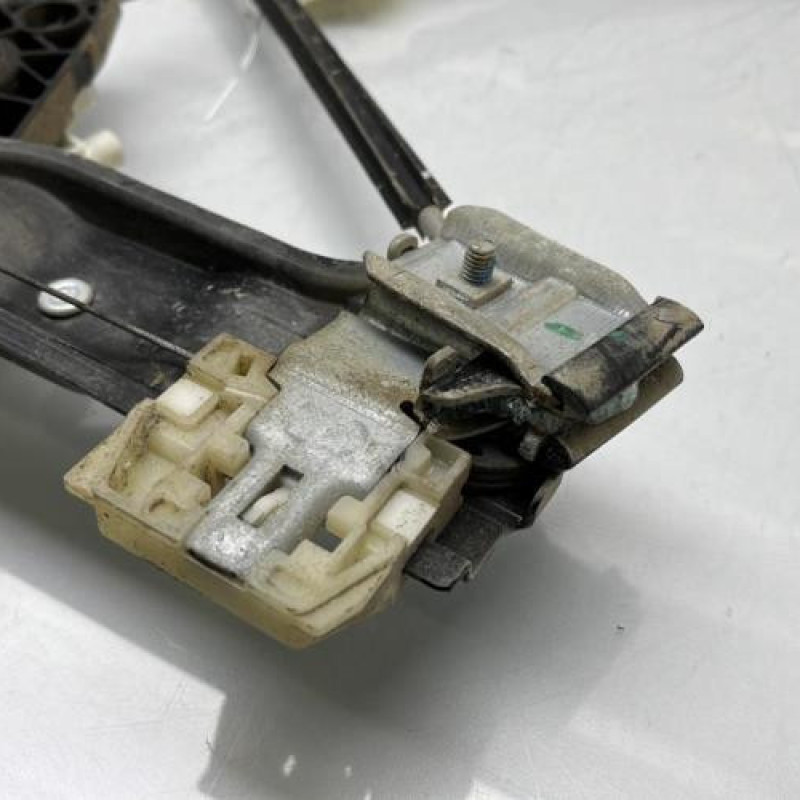 Leve vitre electrique avant droit VOLKSWAGEN CADDY 4 Photo n°9
