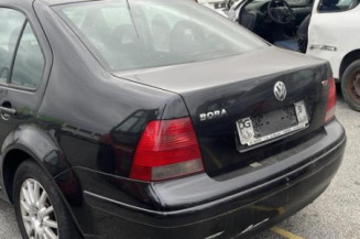 Optique avant principal gauche (feux)(phare) VOLKSWAGEN BORA