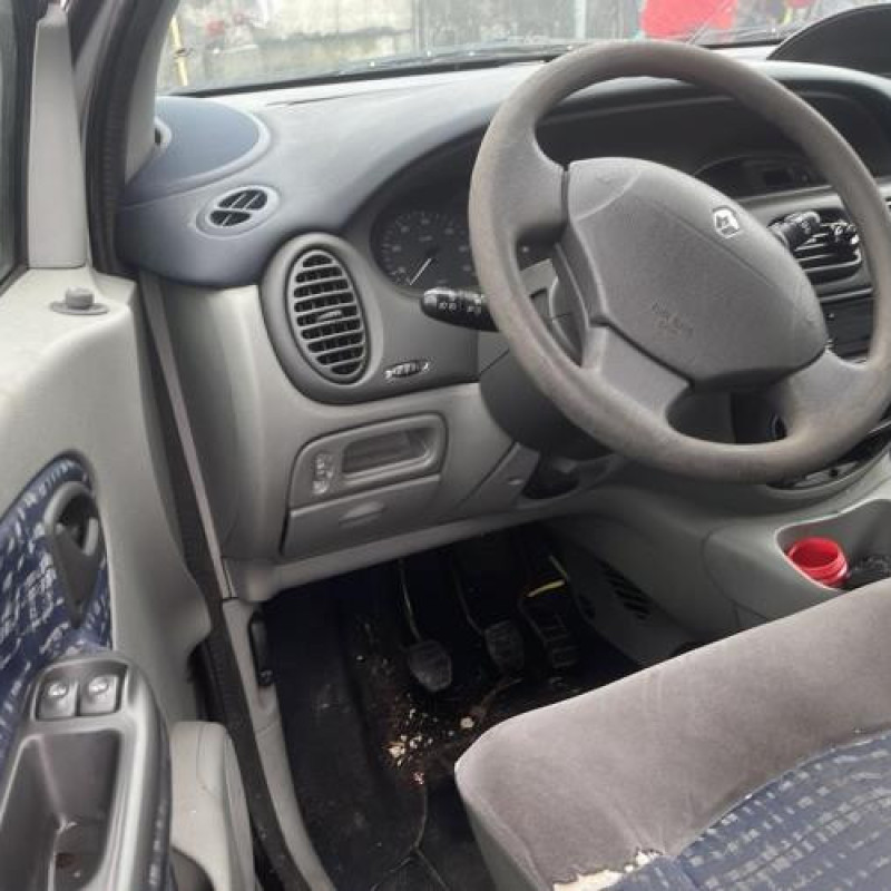 Optique avant principal droit (feux)(phare) RENAULT SCENIC 1 Photo n°16