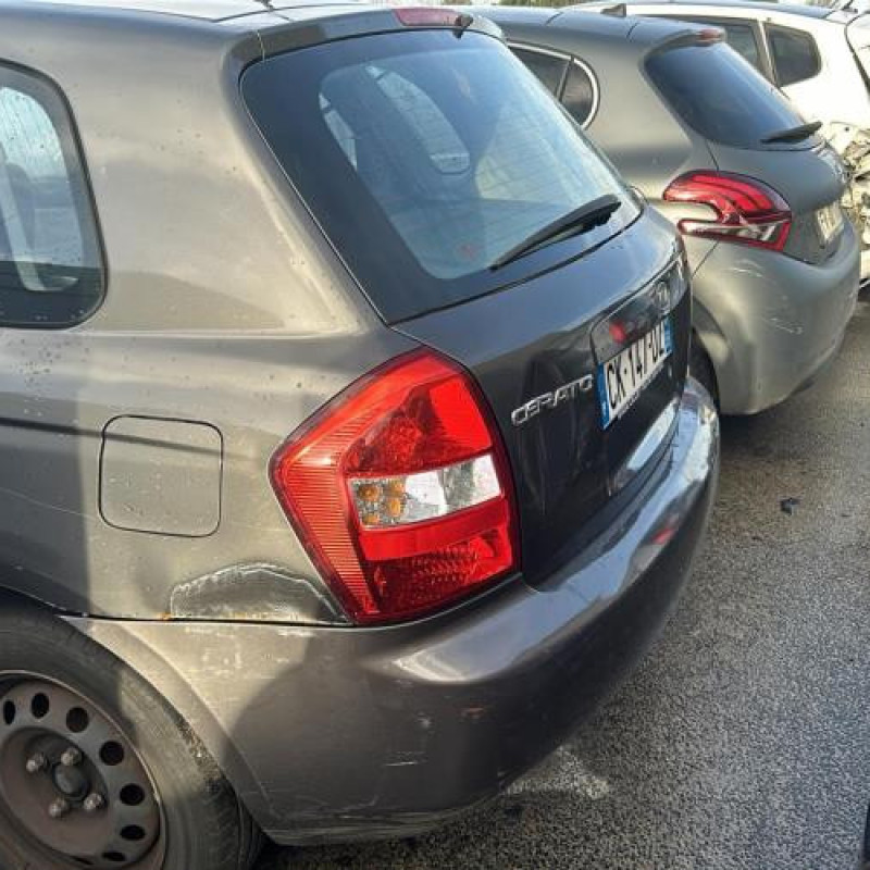 Moteur KIA CERATO Photo n°7