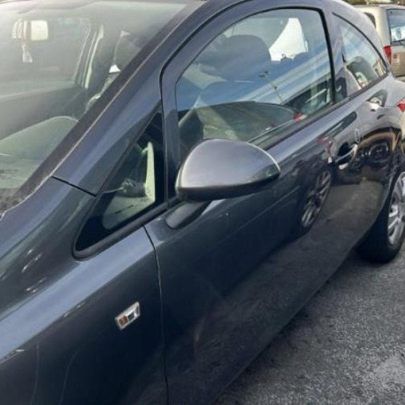 Moteur OPEL CORSA D Photo n°4