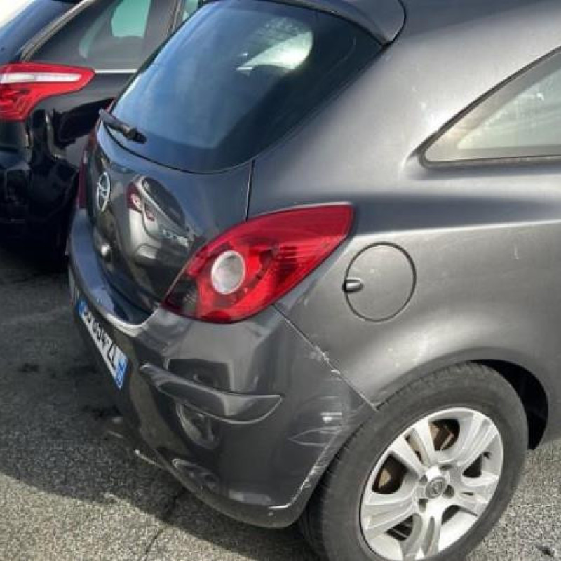 Moteur OPEL CORSA D Photo n°6