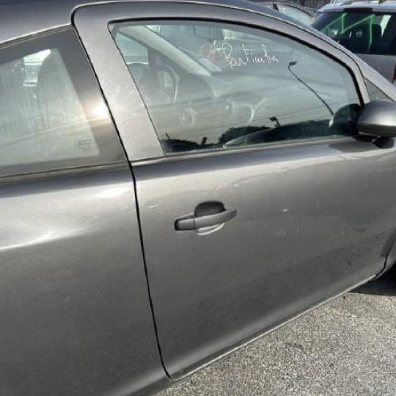Moteur OPEL CORSA D Photo n°7