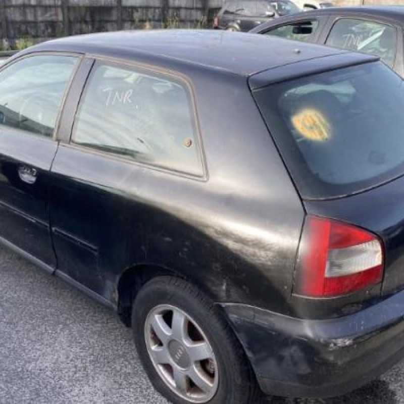 Aile avant droit AUDI A3 1 Photo n°8