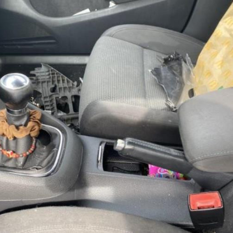 Pretensionneur de ceinture avant droit VOLKSWAGEN GOLF 6 Photo n°19