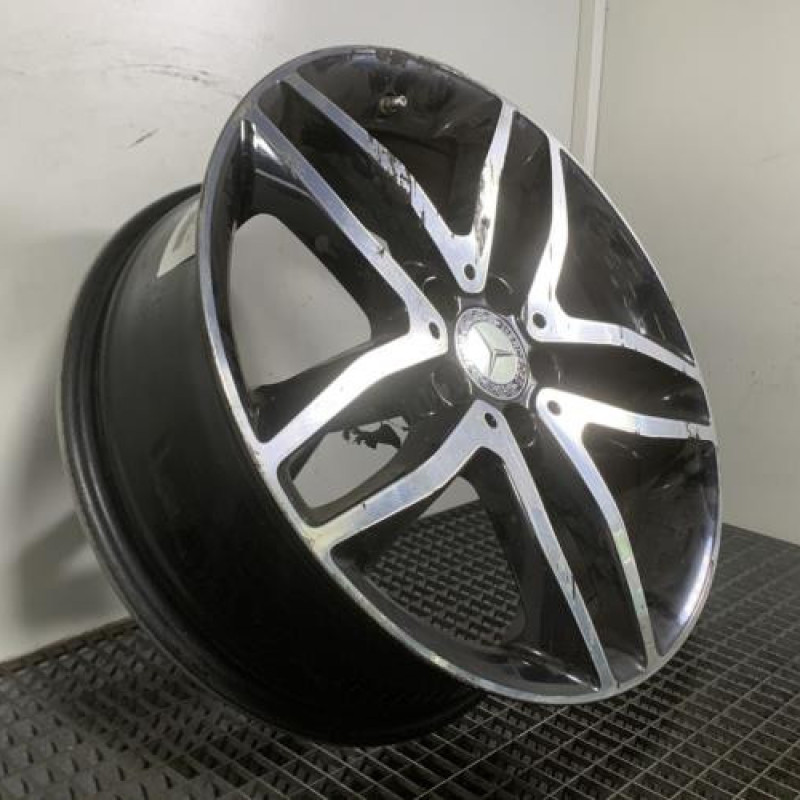 Jante MERCEDES CLASSE GLA 156 Photo n°3