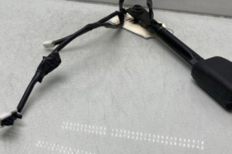 Attache ceinture avant droit NISSAN JUKE 1