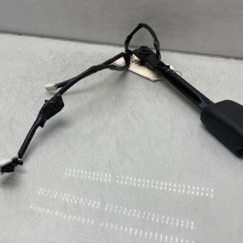 Attache ceinture avant droit NISSAN JUKE 1 Photo n°2
