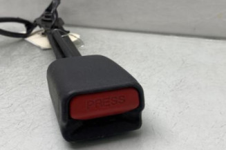 Attache ceinture avant droit NISSAN JUKE 1