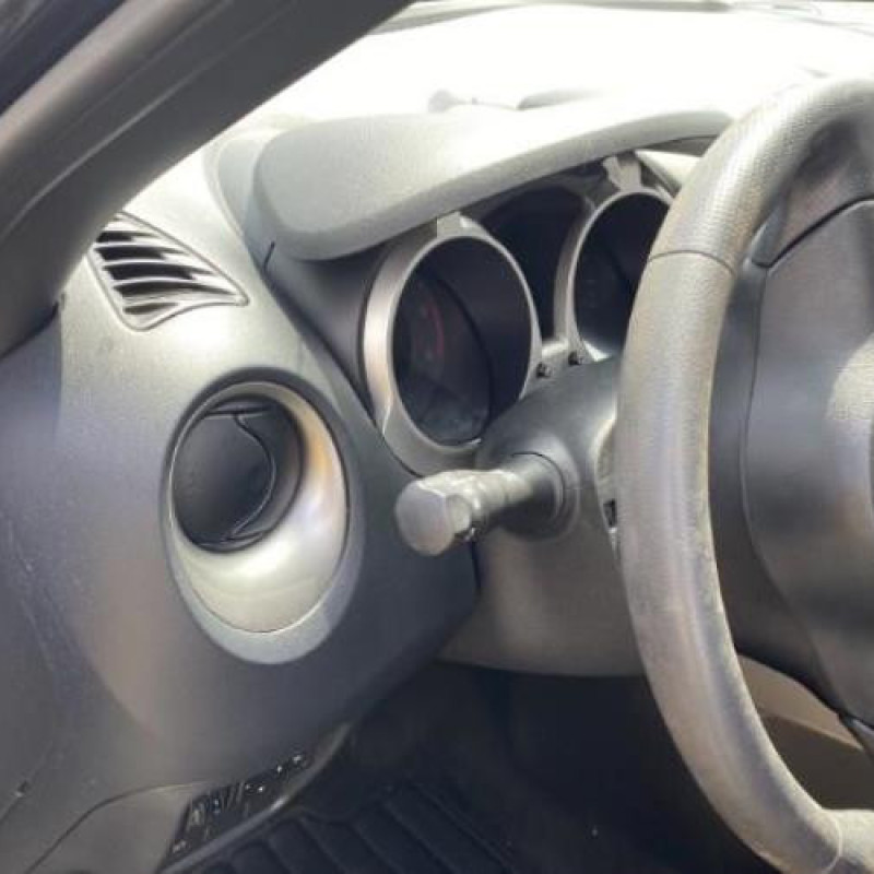 Pretensionneur de ceinture avant droit NISSAN JUKE 1 Photo n°17