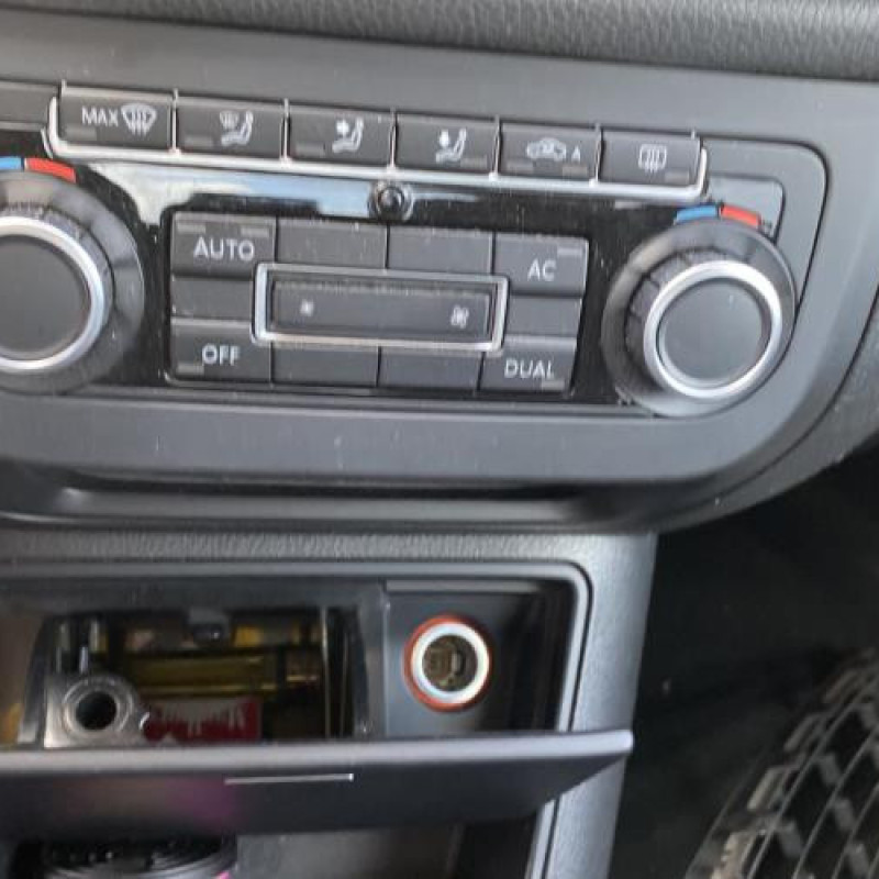 Feu arriere secondaire gauche (feux) VOLKSWAGEN GOLF PLUS Photo n°9