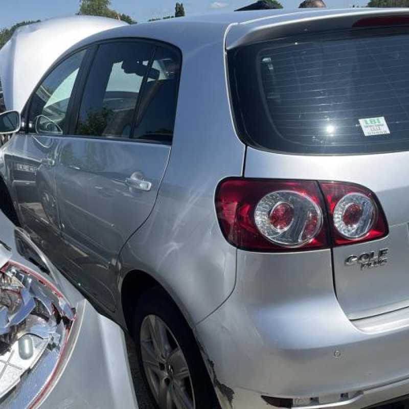Feu arriere secondaire gauche (feux) VOLKSWAGEN GOLF PLUS Photo n°16