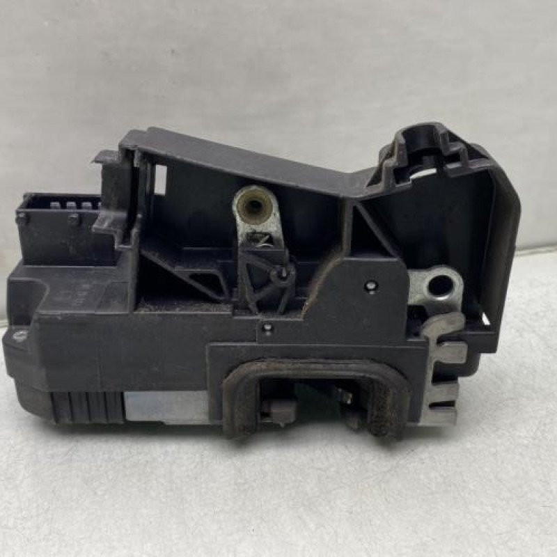 Serrure avant gauche OPEL CORSA C Photo n°4