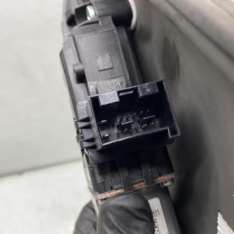 Leve vitre electrique avant droit SKODA FABIA 2 Photo n°6