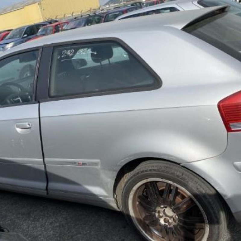 Leve vitre electrique avant droit AUDI A3 2 Photo n°17