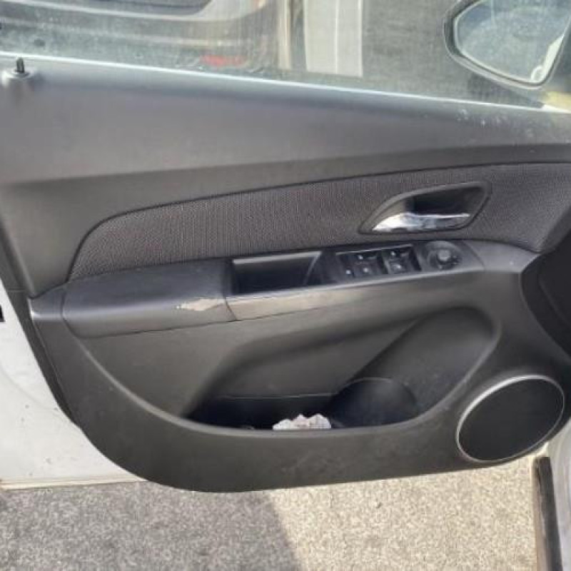 Serrure avant droit CHEVROLET CRUZE Photo n°16