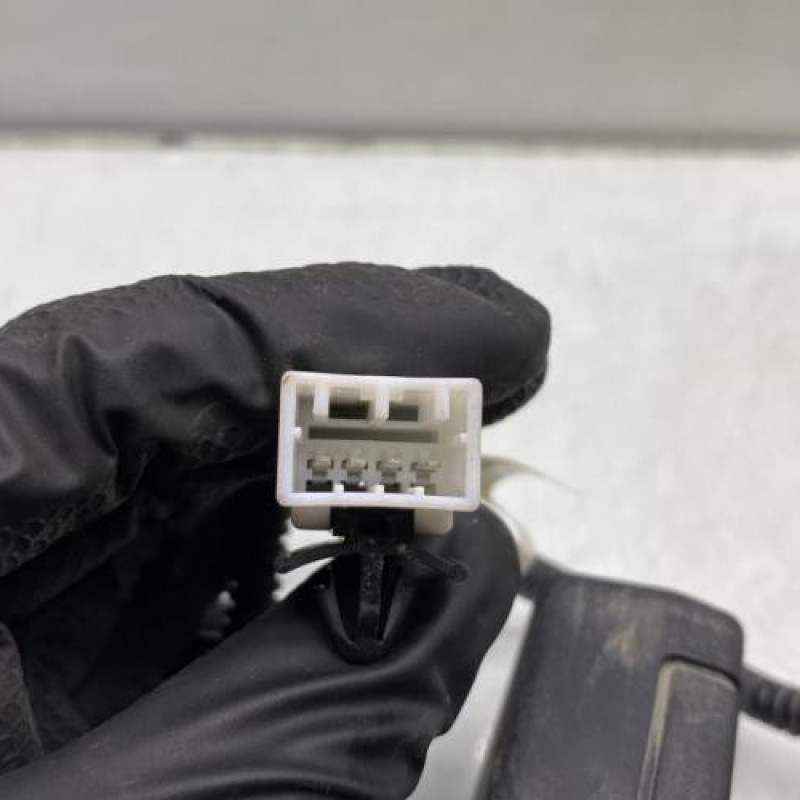 Attache ceinture arriere droit KIA PICANTO 3 Photo n°3