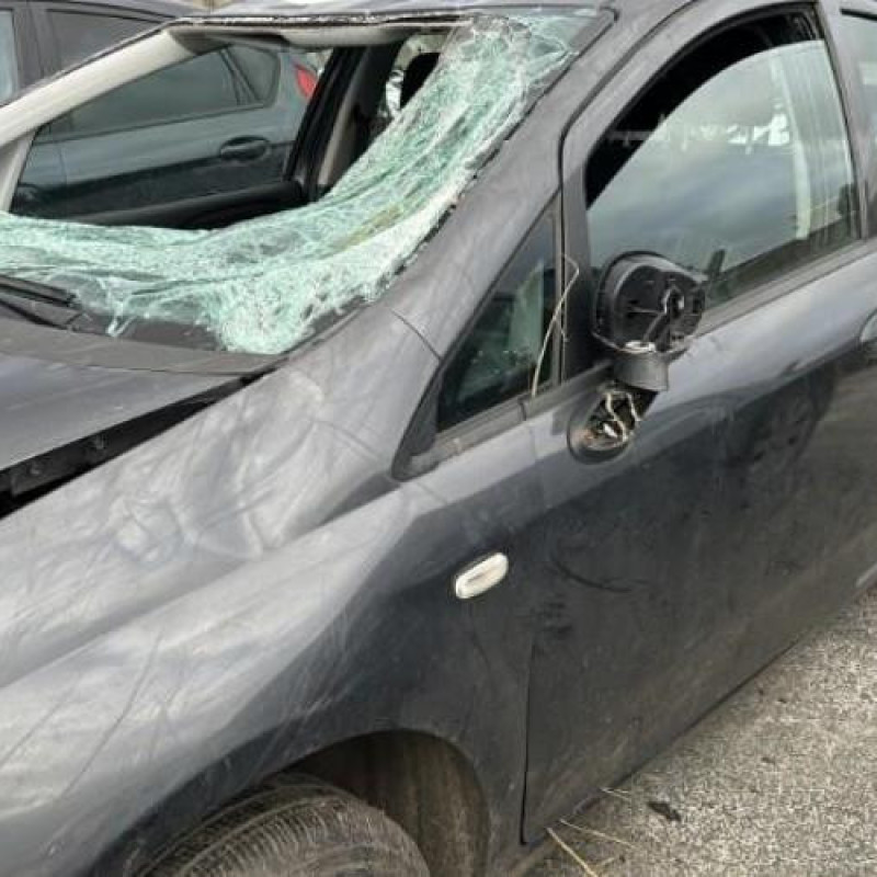 Custode avant gauche FIAT PUNTO EVO 3 Photo n°9
