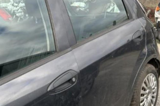 Custode avant gauche FIAT PUNTO EVO 3
