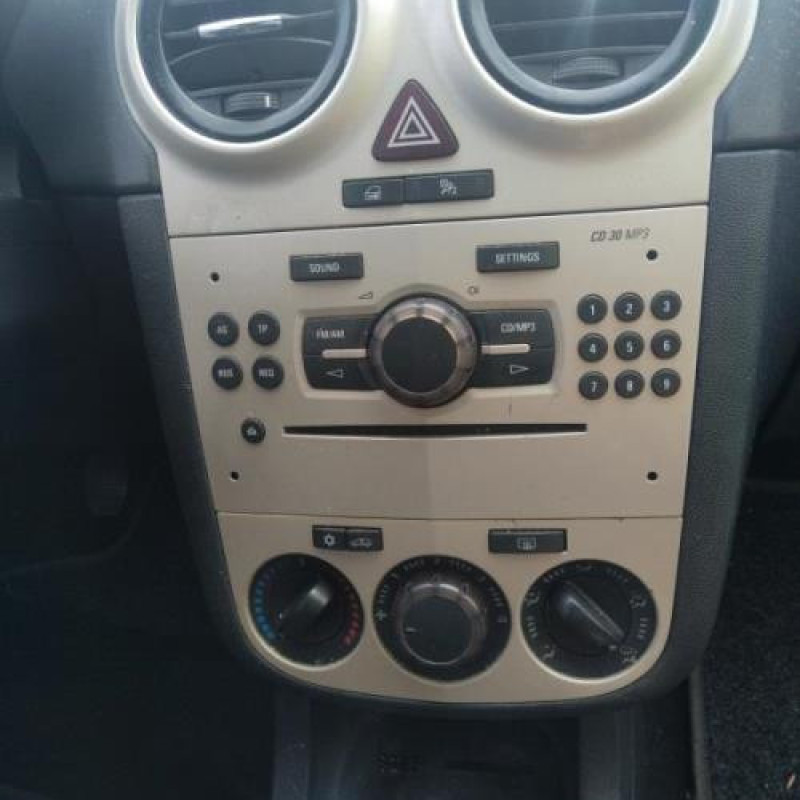 Porte arriere droit OPEL CORSA D Photo n°16