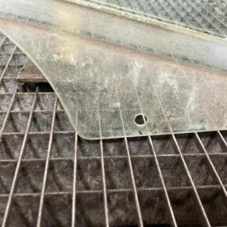 Vitre avant droit CITROEN C3 1