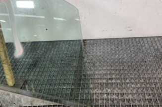 Vitre avant droit CITROEN C3 1
