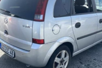 Serrure arriere gauche OPEL MERIVA A