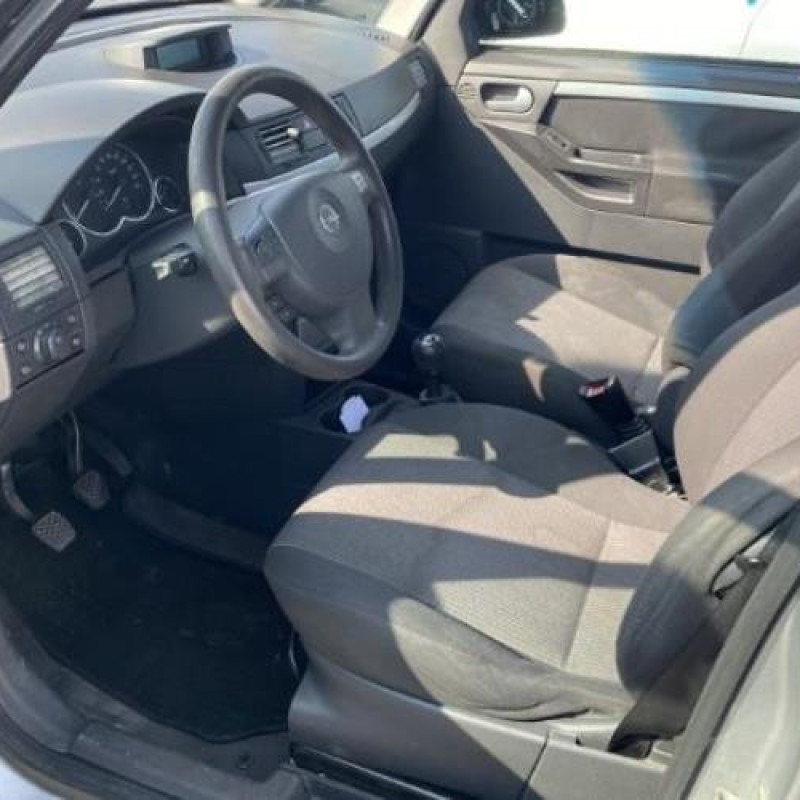 Serrure arriere gauche OPEL MERIVA A Photo n°9
