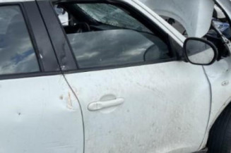 Serrure avant droit NISSAN JUKE 1