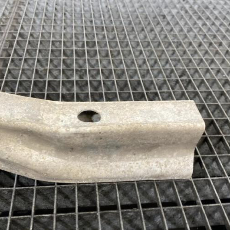 Renfort pare choc arriere (traverse) OPEL CORSA C Photo n°4