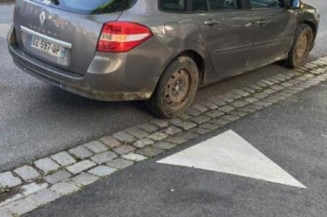 Pretensionneur de ceinture avant droit RENAULT LAGUNA 3