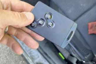 Pretensionneur de ceinture avant droit RENAULT LAGUNA 3