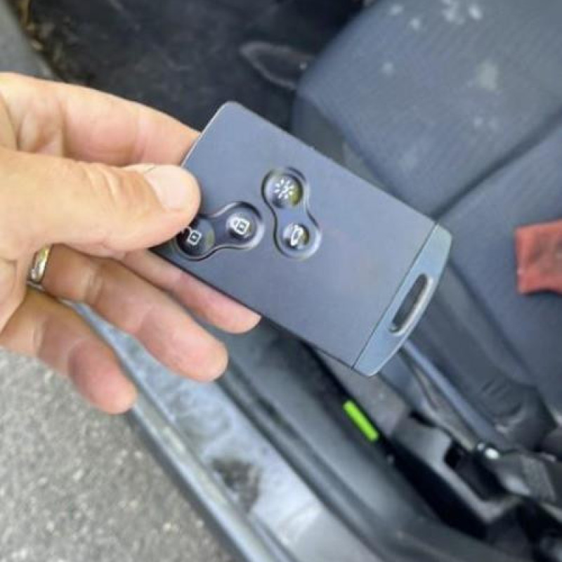 Pretensionneur de ceinture avant droit RENAULT LAGUNA 3 Photo n°16