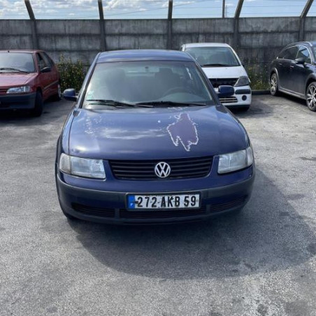 Poignee interieur avant gauche VOLKSWAGEN PASSAT 4 Photo n°1