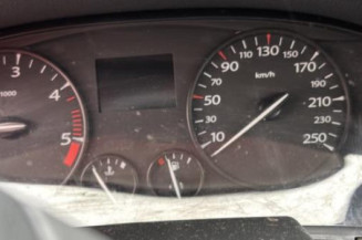 Arret de porte avant gauche RENAULT LAGUNA 3