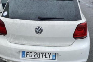 Attache ceinture avant droit VOLKSWAGEN POLO 5