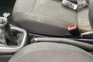 Attache ceinture avant droit VOLKSWAGEN POLO 5