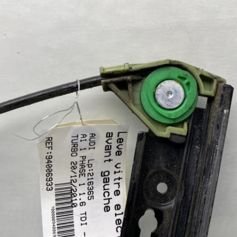 Leve vitre electrique avant gauche AUDI A1 1 Photo n°6