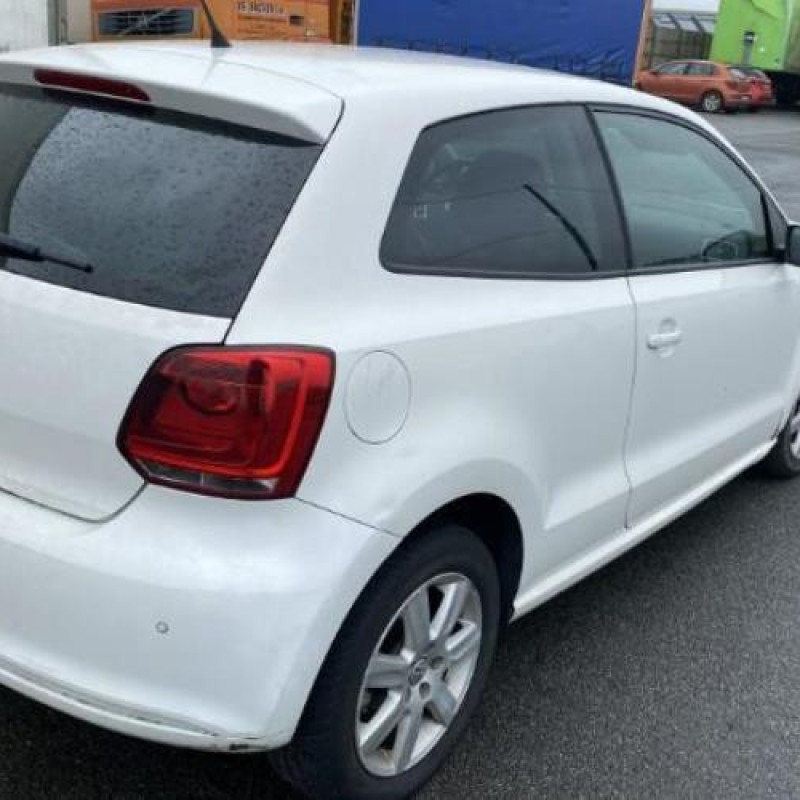 Bloc ABS (freins anti-blocage) VOLKSWAGEN POLO 5 Photo n°4