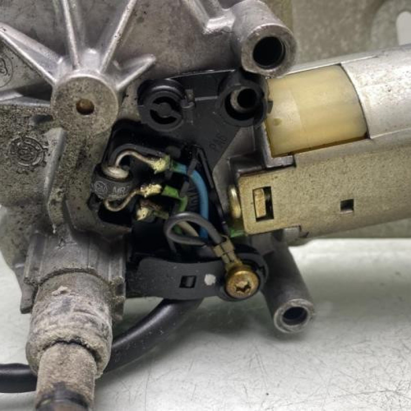 Moteur essuie glace arriere RENAULT TWINGO 1 Photo n°3