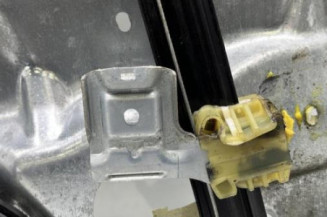 Leve vitre electrique avant droit VOLKSWAGEN POLO 4