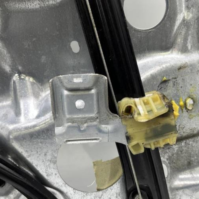 Leve vitre electrique avant droit VOLKSWAGEN POLO 4 Photo n°7