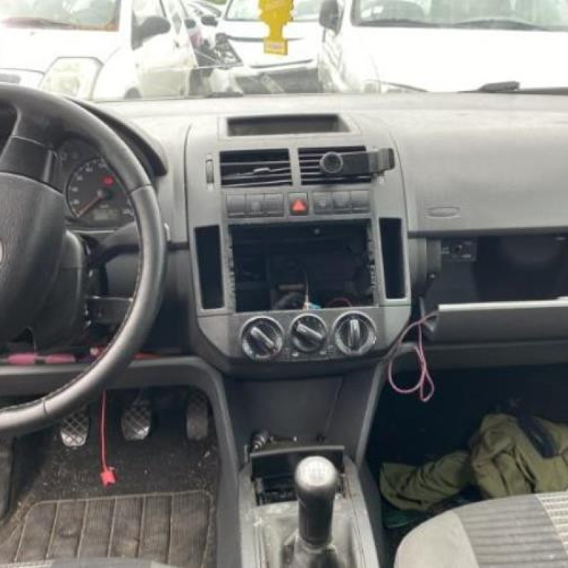 Leve vitre electrique avant droit VOLKSWAGEN POLO 4 Photo n°18
