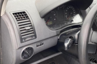 Moteur essuie glace arriere VOLKSWAGEN POLO 4