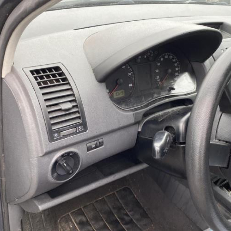 Moteur essuie glace arriere VOLKSWAGEN POLO 4 Photo n°18