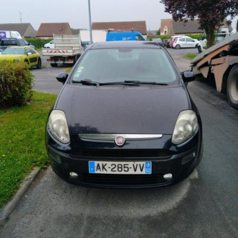 Moteur FIAT PUNTO EVO 3 Photo n°1