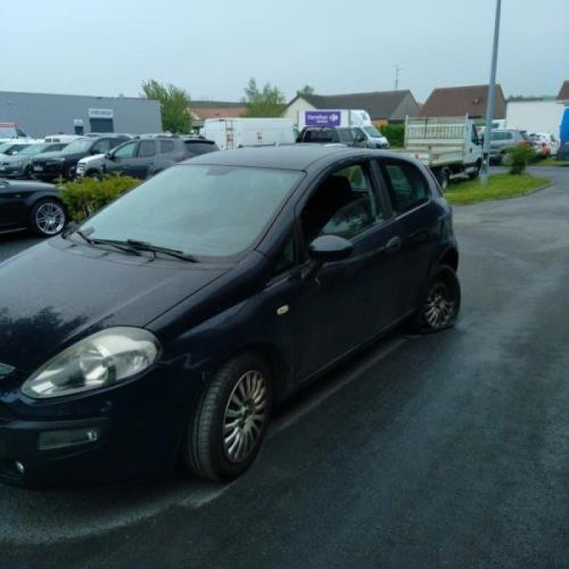 Moteur FIAT PUNTO EVO 3 Photo n°3